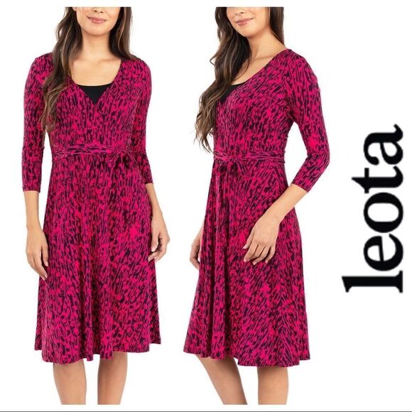 NEW! LEOTA Ladies Wrap Dress in Color Pink Vintage Vines Black - Picture 1 of 16